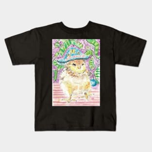 Baby chick in a hat art Kids T-Shirt